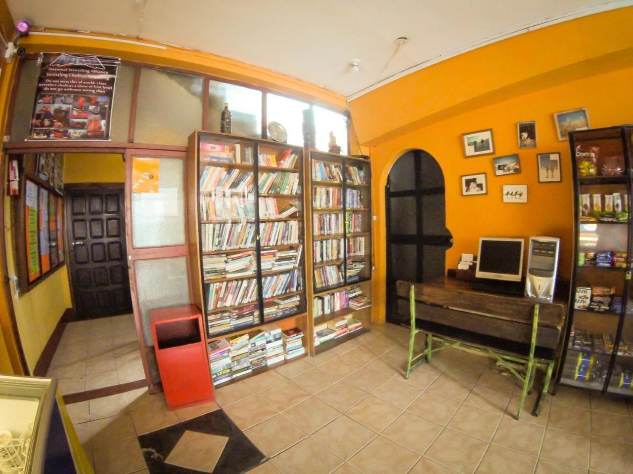 Hostal Canoa La Paz Exterior photo